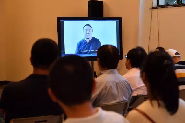上海的都会更新，，，，，，地标性修建